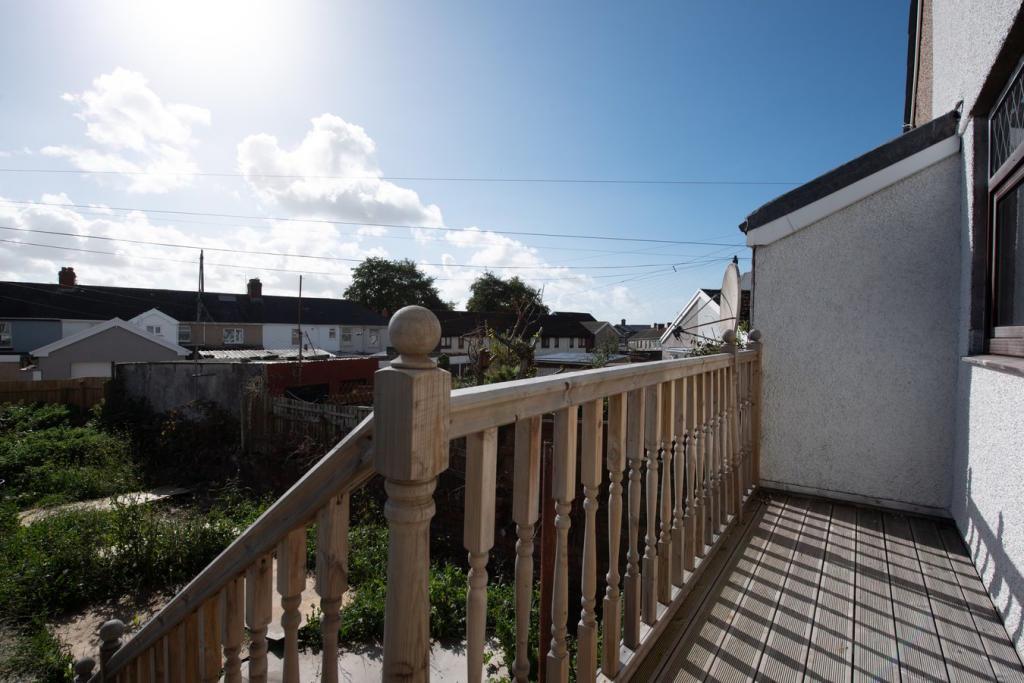 Caswell Street, Llanelli, SA15 1BS